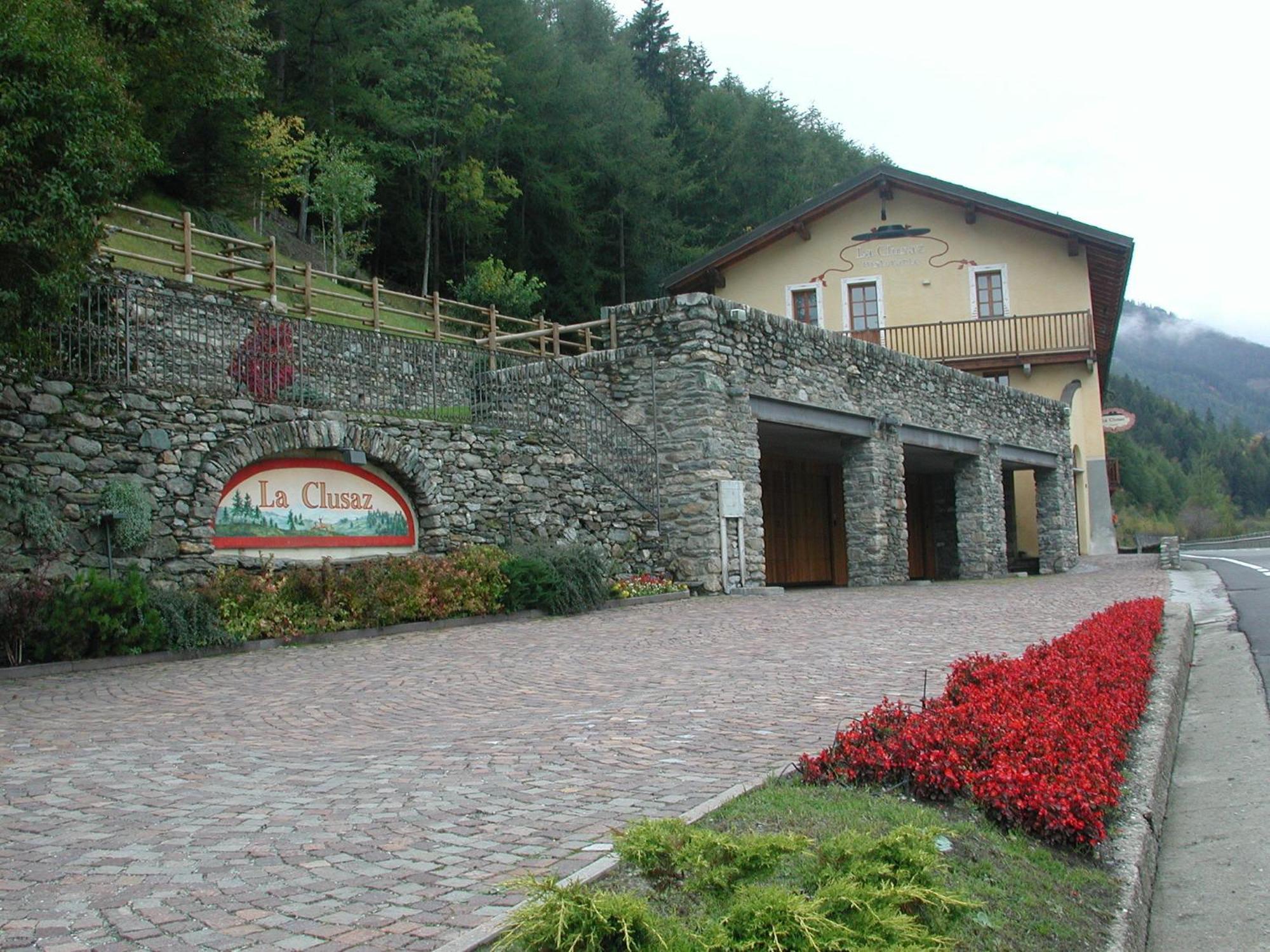 Locanda La Clusaz Gignod Bagian luar foto